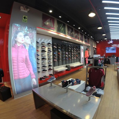 Equipamiento Tienda I-Run, Mall Aventura Santa Anita