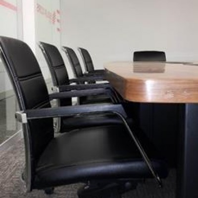 Equipamiento oficina - San Isidro