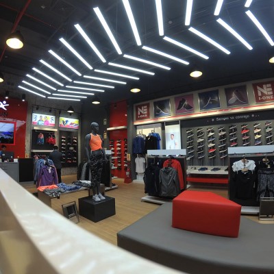 Equipamiento Tienda I-Run, Mall Aventura Santa Anita